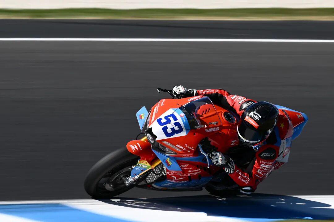 九游会集团-WSBK冠军背后，张雪机车的四张底牌